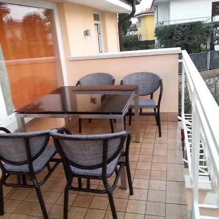 Апартаменты Elison Лацизе