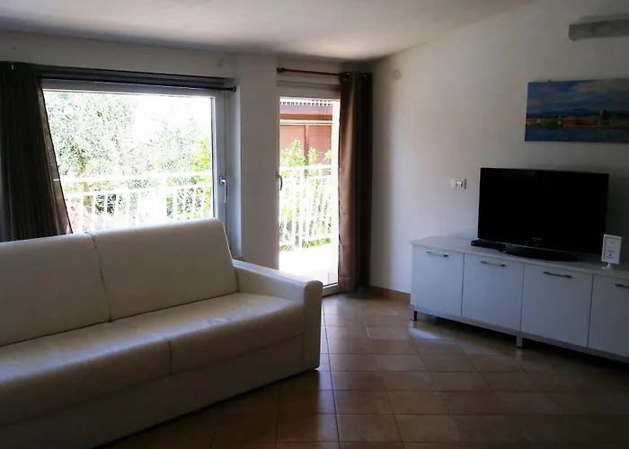 Elison Lazise